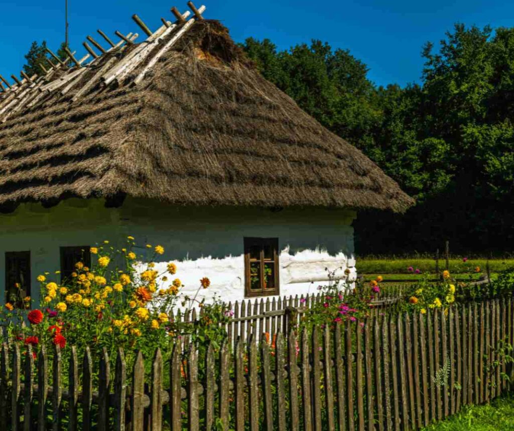 Nie przez próg! Słowiańska magia wejścia do domu Nie przez próg! Słowiańska magia wejścia do domu